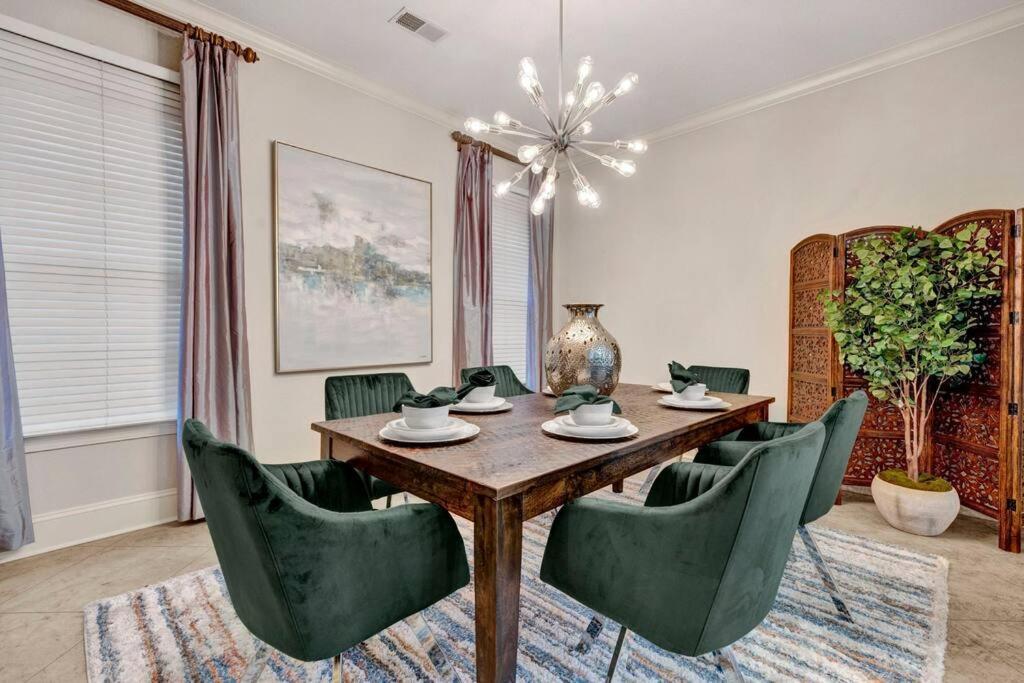 Luxury Home With Outdoor Patio And Game Room Memphis Luaran gambar