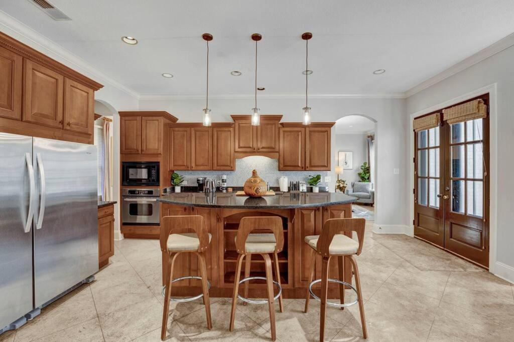 Luxury Home With Outdoor Patio And Game Room Memphis Luaran gambar